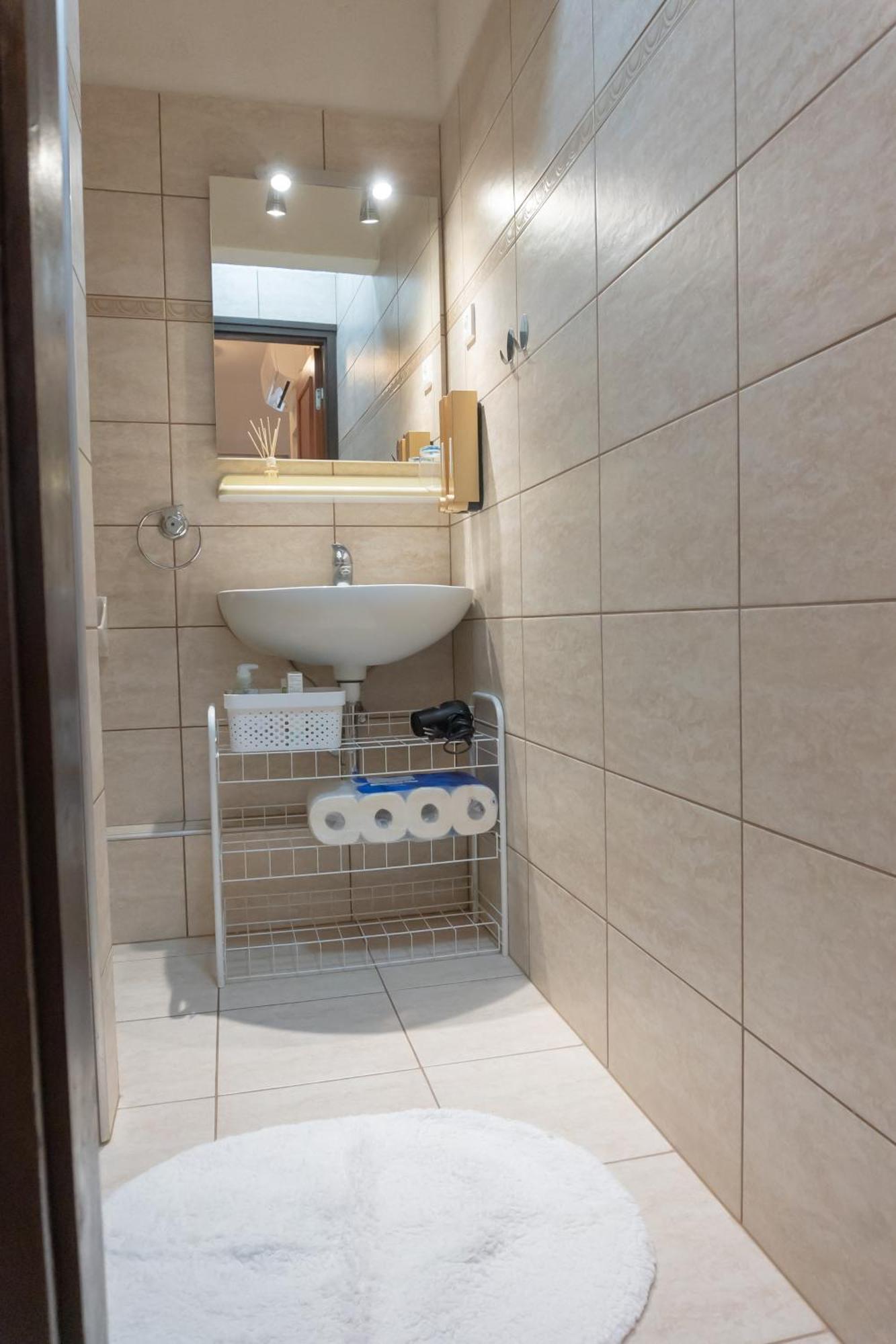 Rent A Scooter Vendeghaz Apartment Zamardi Exterior photo