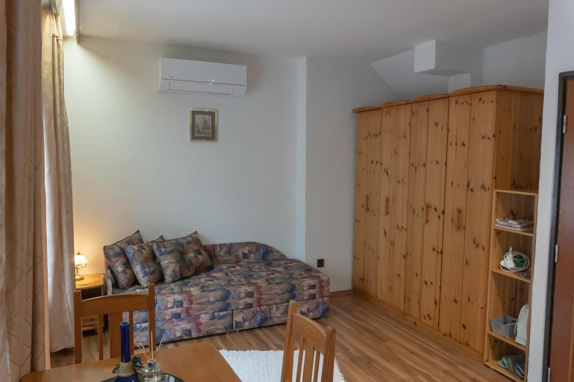 Rent A Scooter Vendeghaz Apartment Zamardi Exterior photo